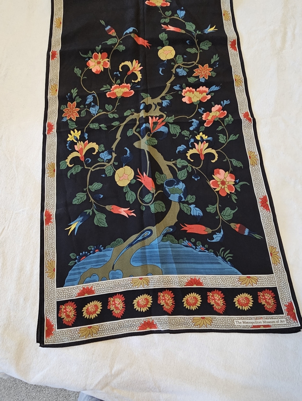 Metropolitan Museum of Art Qing Dynasty Tree 100% Silk Oblong Scarf 62"